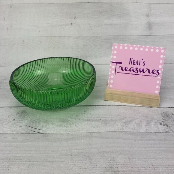 Vintage E O Brody Co. Emerald Green Glass Ridded Depression Candy Nut Bowl - Picture 1 of 7